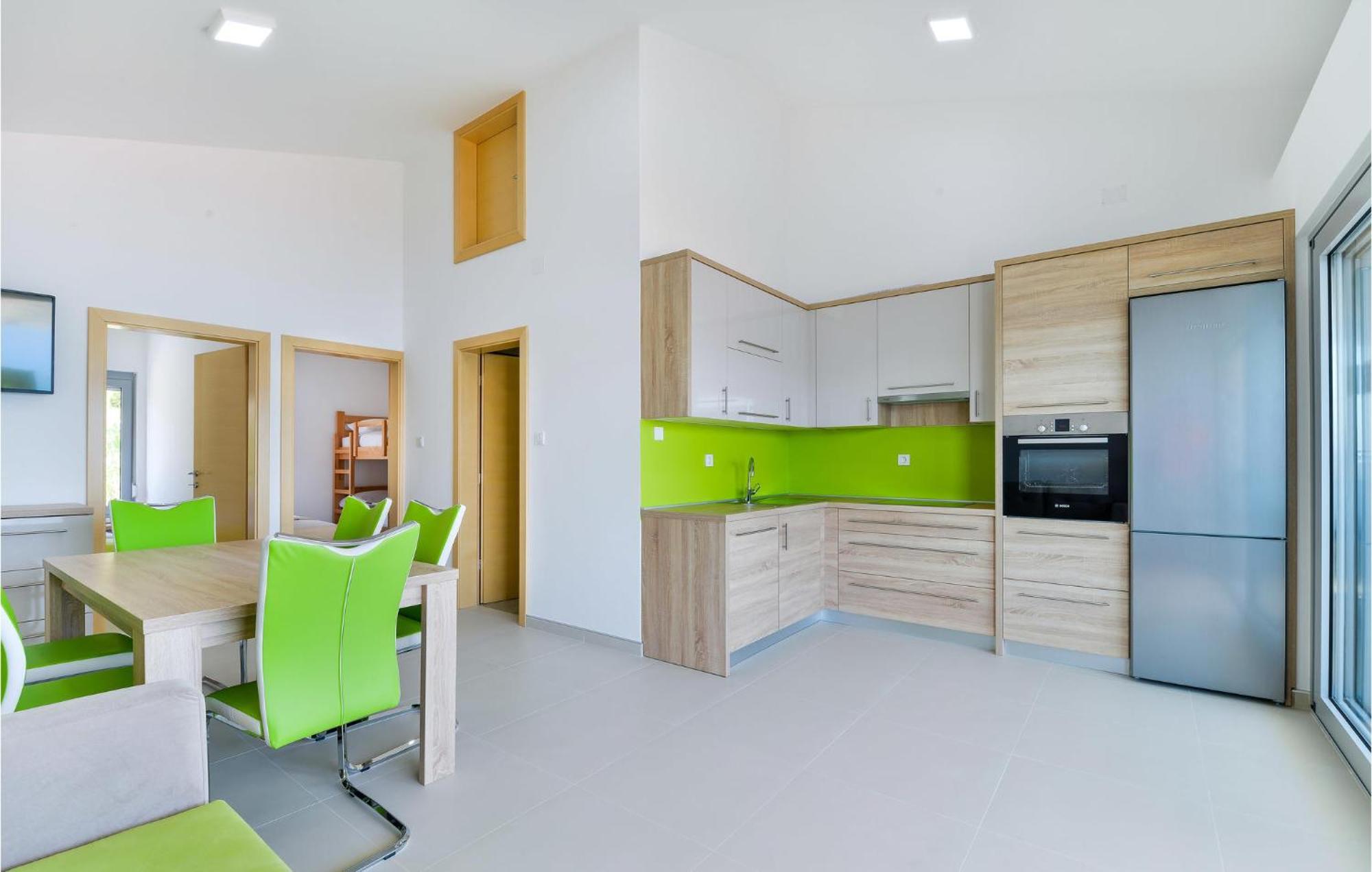 2 Bedroom Beautiful Apartment In Pag Pag Town Exterior foto